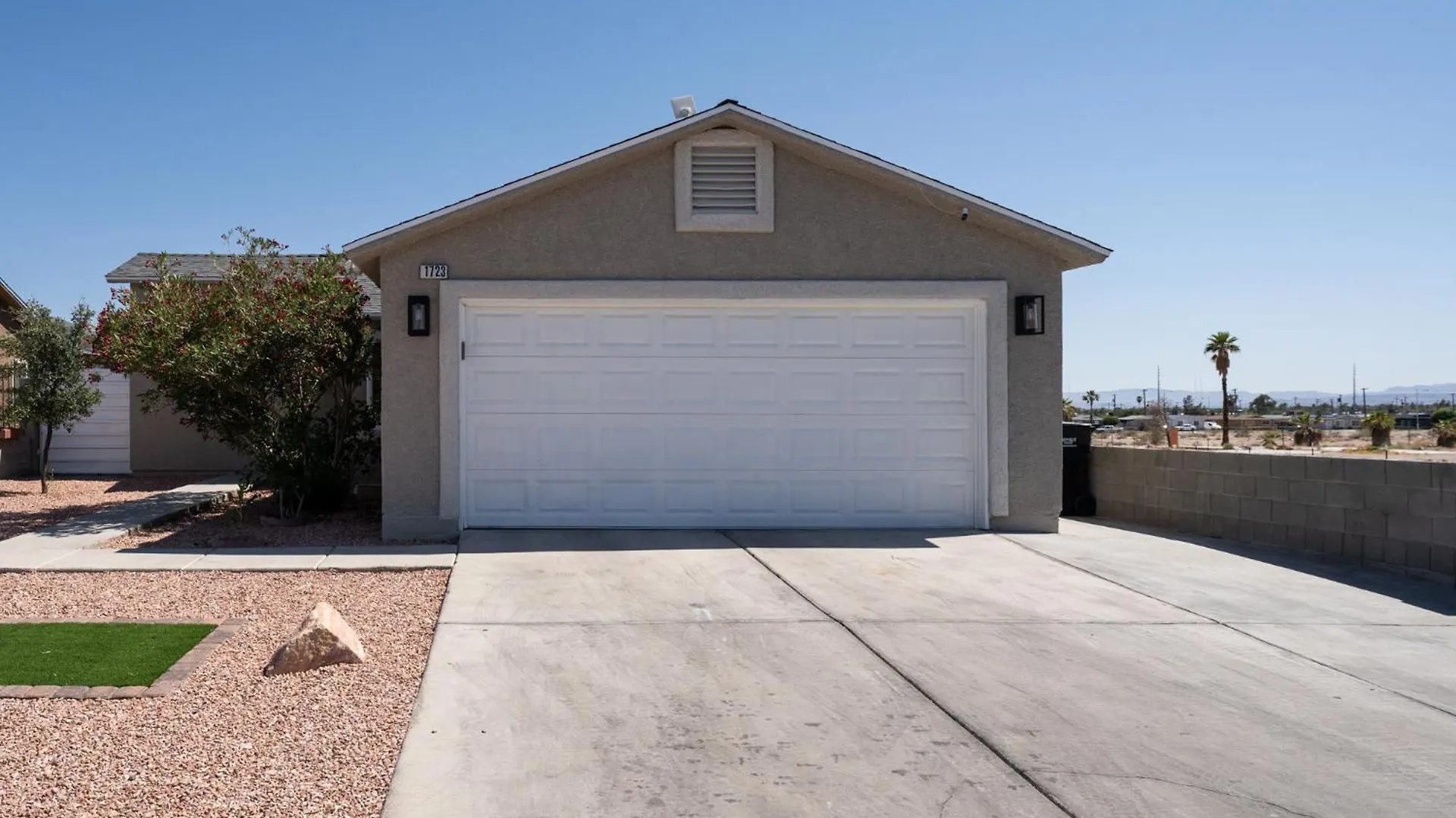 A Modern Home Away From Home! Las Vegas