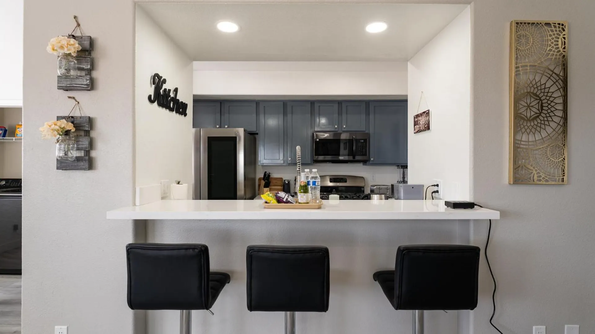 A Modern Home Away From Home! Las Vegas