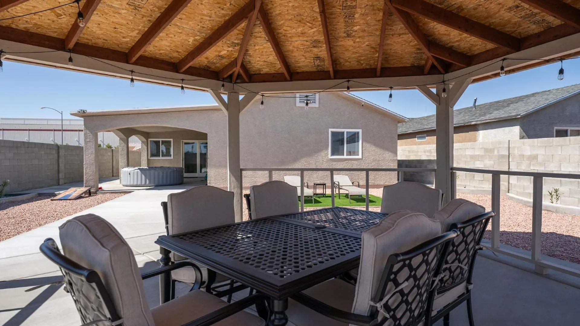 A Modern Home Away From Home! Las Vegas Tatil Evi